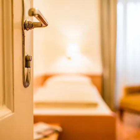 Bavaria Hotel 4*